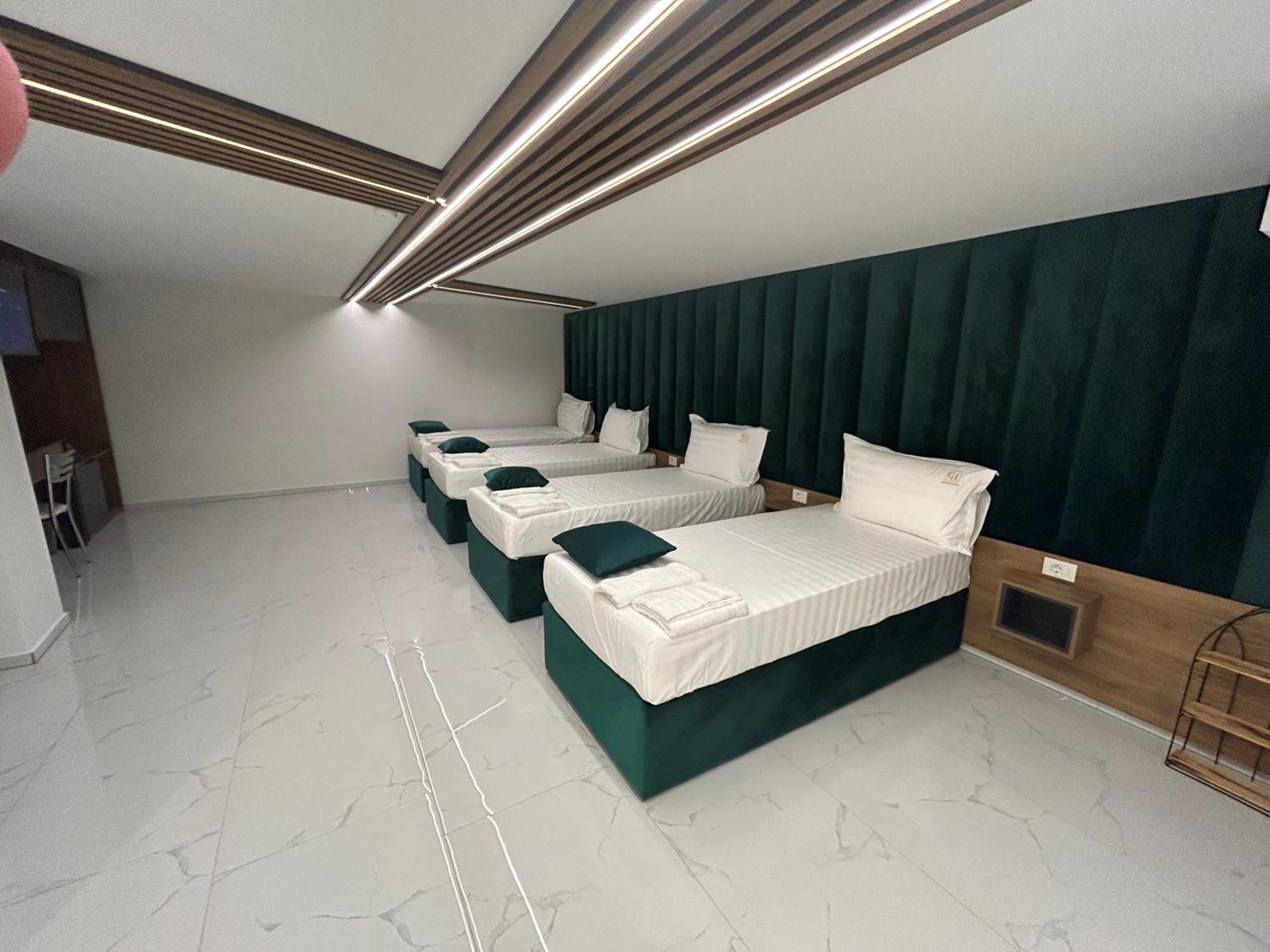 ستروغا Comfort Hotel المظهر الخارجي الصورة