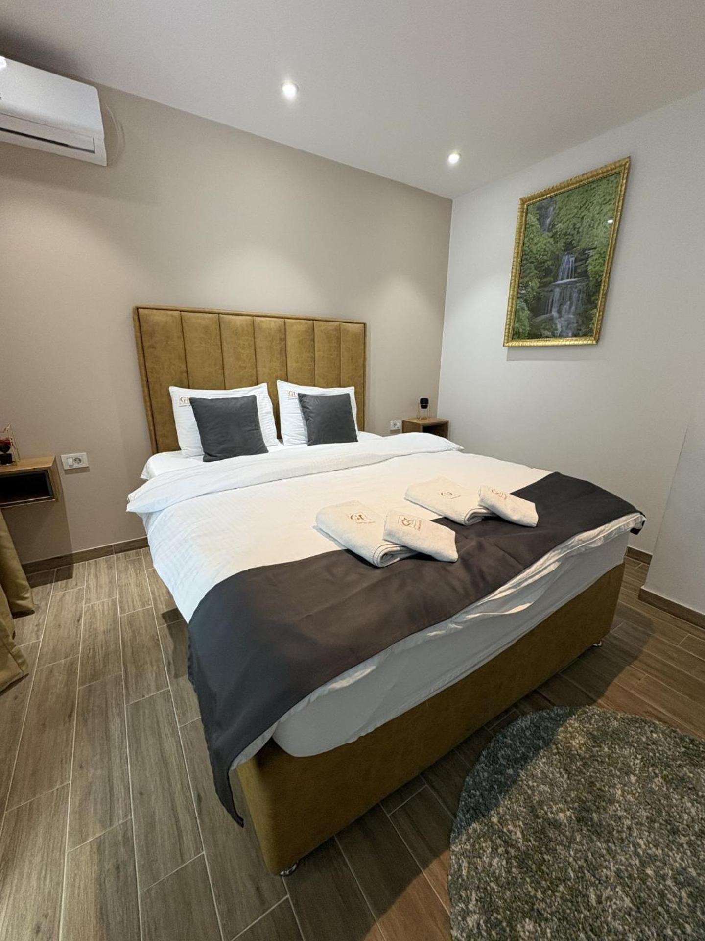 ستروغا Comfort Hotel المظهر الخارجي الصورة